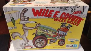 Cool Built Up Issue 1972 Mpc " Wile E.  Coyote & His Willys W/box.