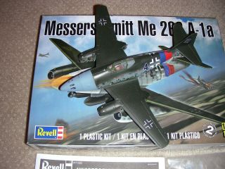 Revell Messerschmitt Me 262 A - 1a 1/48 Scale Built Model & Instructions