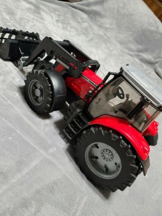 Bruder Massey Ferguson 7624 With Loader 1:16 Scale Model Toy Tractor