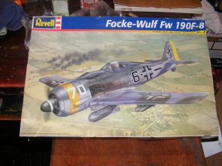 Revell 1/32 Focke - Wulf Fw190f - 8.  C.  2001.  88 - 5517