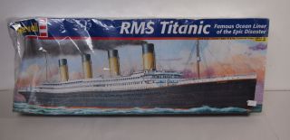 Revell Model Kit 85 - 0445 Rms Titanic 1;570 Scale