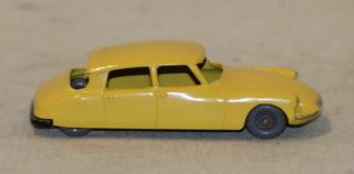 Lesney 66 Citroen Ds19 Yellow With Gray Regular Wheels