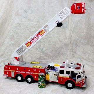 36 " Tonka Fire Rescue Truck Tower Engine 03473 Hook And Ladder Flashing Lights