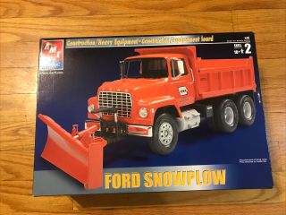 Amt Ertl 1:25 Scale Ford Snowplow 31820 Open Box/ Parts.