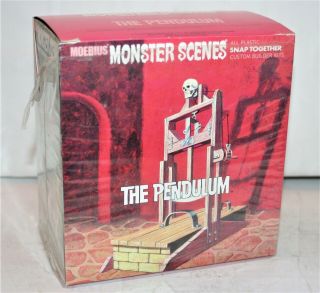 The Pendulum Moebius Monster Scenes Snap Together Plastic Model Kit 1/13 Scale