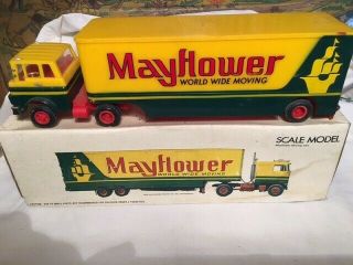 Mayflower Moving Van,  Areo Mayflower Transit Co. ,  Inc.  1960 ' s Marx? Maybe 2