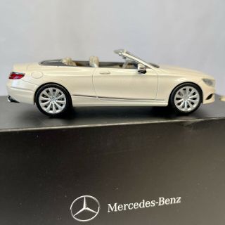 Mercedes S - Class Convertible Creme Pearl Model Car Scale 1:43 Mercedes Benz