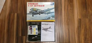 Italeri 1/72 Douglas C - 47 Skytrain 127