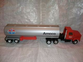 Near 1968 Amoco Oil Ertl Pressed Steel Tanker Semi Truck Gas Standard Oil