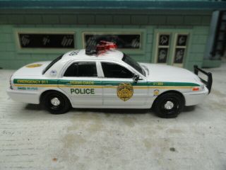 GREENLIGHT POLICE MIAMI DADE FORD CROWN VIC CUSTOM UNIT 3