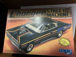 Open Mpc 1967 Dodge Charger Street Machine 1/25 Scale Model Kit