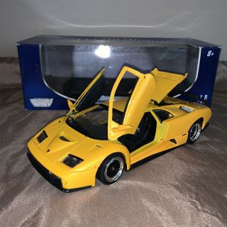 Motor Max 1:18 Lamborghini Diablo Gt Metallic Yellow
