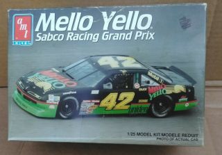 Amt 8106 Mello Yello Sabco Racing Grand Prix Most Parts 1:25 Model Kit
