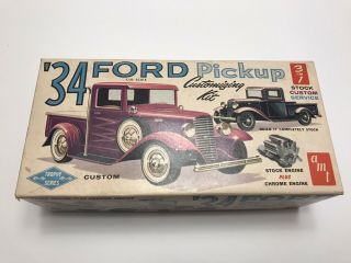 AMT 1:25 ‘34 Ford Pickup Truck 3 - in - 1 Customizing Model Kit 2134 - 150 2