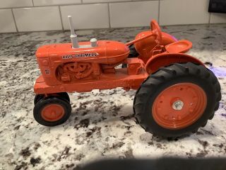 Allis Chalmers Wd 45 Ertl 1:16 Collectible Farm Toy Tractor Narrow Front 1985