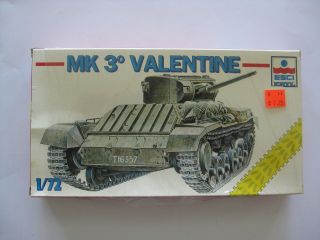 1|72 Model Tank Mk 3 Valentine Esci D12 - 153