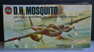 Vintage Airfix D.  H.  Mosquito Ww2 Plastic Model Military Airplane Kit 1/72 Scale