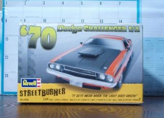 Dodge 1970 Challenger T/A Revell 1:24 scale Street Burner Kit Open Complete 3