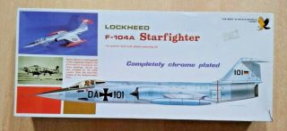 50 - 203 Hawk 1/48th Scale Lockheed F - 104a Starfighter Plastic Model Kit