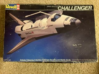 Revell 4526 1/144th Scale Space Shuttle Challenger