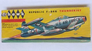 Hawk Republic F - 84g Thunderjet 505 - 98 Model Airplane Kit 1/48 Scale