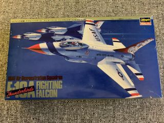 Hasegawa Usaf Thunderbirds F - 16a Fighting Falcon 1/48 Scale Model Kit
