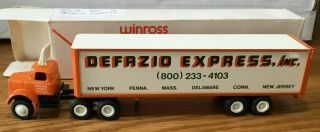 Winross White 9000 Defazio Express Tractor/trailer 1/64