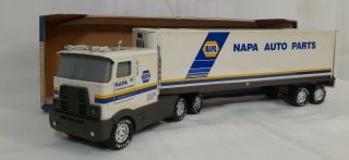 1991 NYLINT Napa Auto Parts “SOUND MACHINE SEMI” Truck,  Tractor,  And Trailer 3