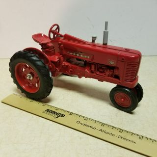 Toy Ertl Mccormick - Deering Farmall 300 Tractor National Show 1984 417ra