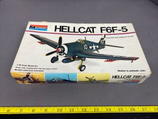 Monogram 1/48 Scale Ww2 Usn Grumman Hellcat F6f - 5 Aircraft Plastic Kit 6832