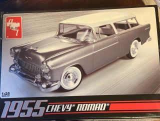 Amt 1955 Chevy Nomad 1:25 Scale Model Kit 637