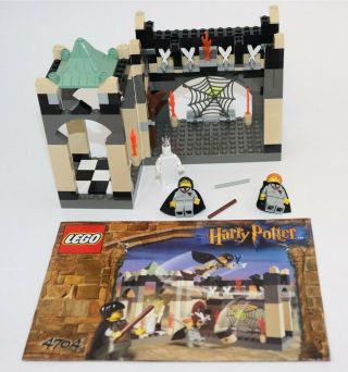 Lego Harry Potter The Room Of The Winged Keys (4704) Complete W/ Instructions