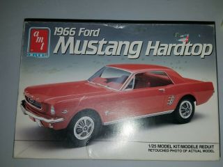 Amt Ertl 1966 Ford Mustang Hardtop 1/25 Scale Kit 6526