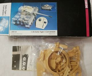 1996 Kirin 28514 Early Tiger I Conversion - 1/35 Scale Resin Set