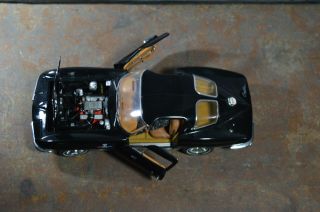 1963 Danbury Chevrolet Corvette Sting Ray Coupe 1:24 Scale Tuxedo Black 3