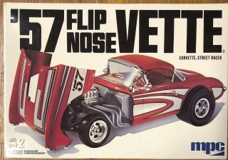 Mpc 1/25 57 Flip Nose Corvette Model Kit