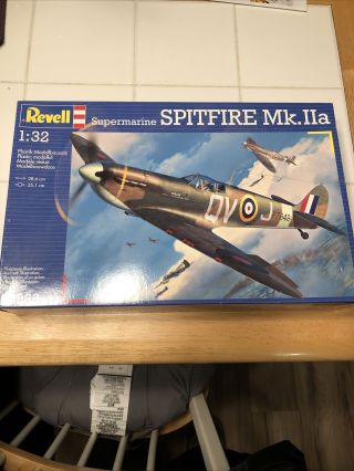 Revell 1/32 Scale Marine Spitfire Mk.  Iia Unbuilt Model Airplane Kit