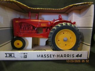 Massey Harris 44 Die Cast Model 1/16 Scale