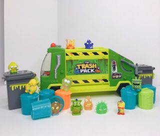 The Trash Pack Garbage Truck,  11 Trash Pack Figures,  Trash Cans.
