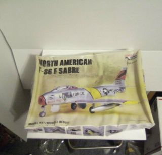 Minicraft 1/32 North American F 86 F Sabre Opened Box 3