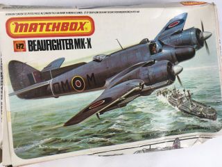 Matchbox Pk - 103 1:72 Model Plane Kit Beaufighter Mk - X Plastic Military Vtg