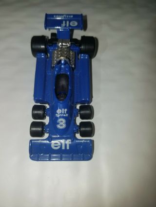 Tomica F32 Tyrell P34 6 - Wheeled Formula 1 Ford Elf Racer 1:52