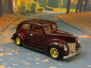 Resto Mod 1940 40 Ford Deluxe 2 - Dr Sedan Hot Rod 1/64 Scale Limited Edition S