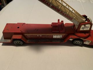 Vintage Nylint Metal Muscle Aerial Hook N and Ladder Fire Engine Truck 31 