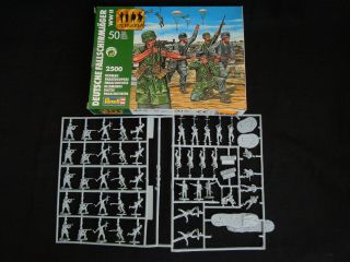 Revell 2500 German Paratroopers Wwii Green Devils 1/72