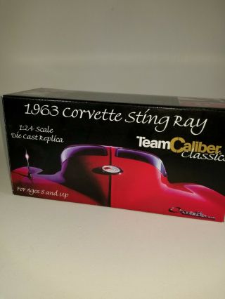 1:24 1963 Corvette Red Sting Ray Team Caliber Classics Diecast Car