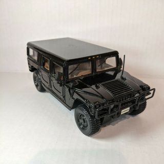 Maisto Black Hummer Suv Special Edition 1:27 Scale Die Cast Model