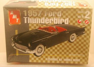 Amt 1957 Ford Thunderbird 1:25 Model Kit
