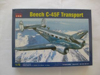 1|72 Model Plane Beech C - 45f Transport Kitech D12 - 4573