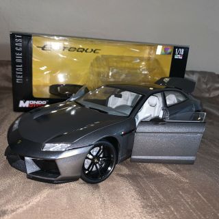 Mondo Motors 1/18 Lamborghini Estoque Metallic Grey